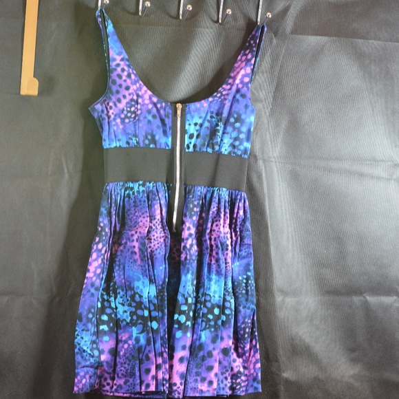 Colourful Summer Dress SZ M Necessary Objects - Picture 6 of 8
